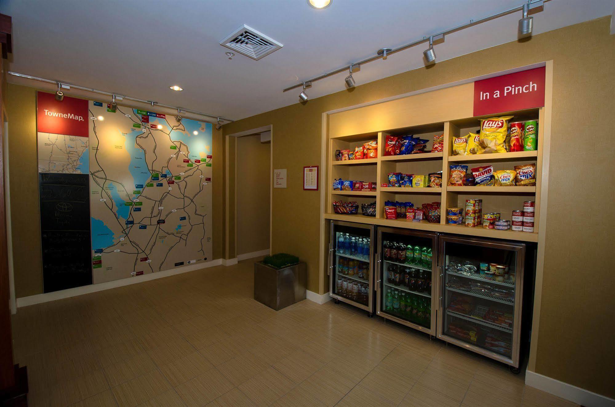 吉尔福德万豪广场套房酒店 吉尔福特 外观 照片